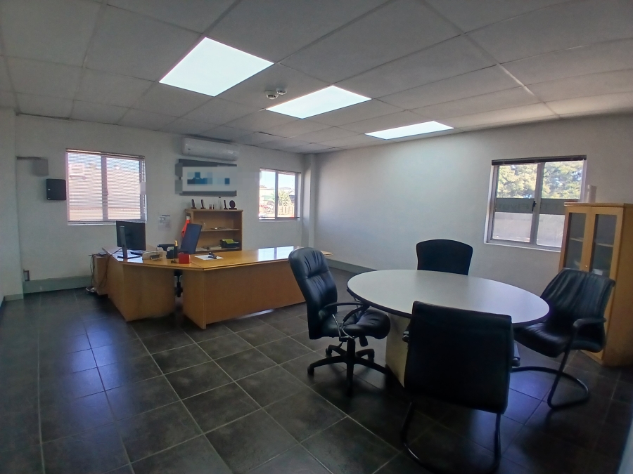 To Let commercial Property for Rent in Oos Einde North West